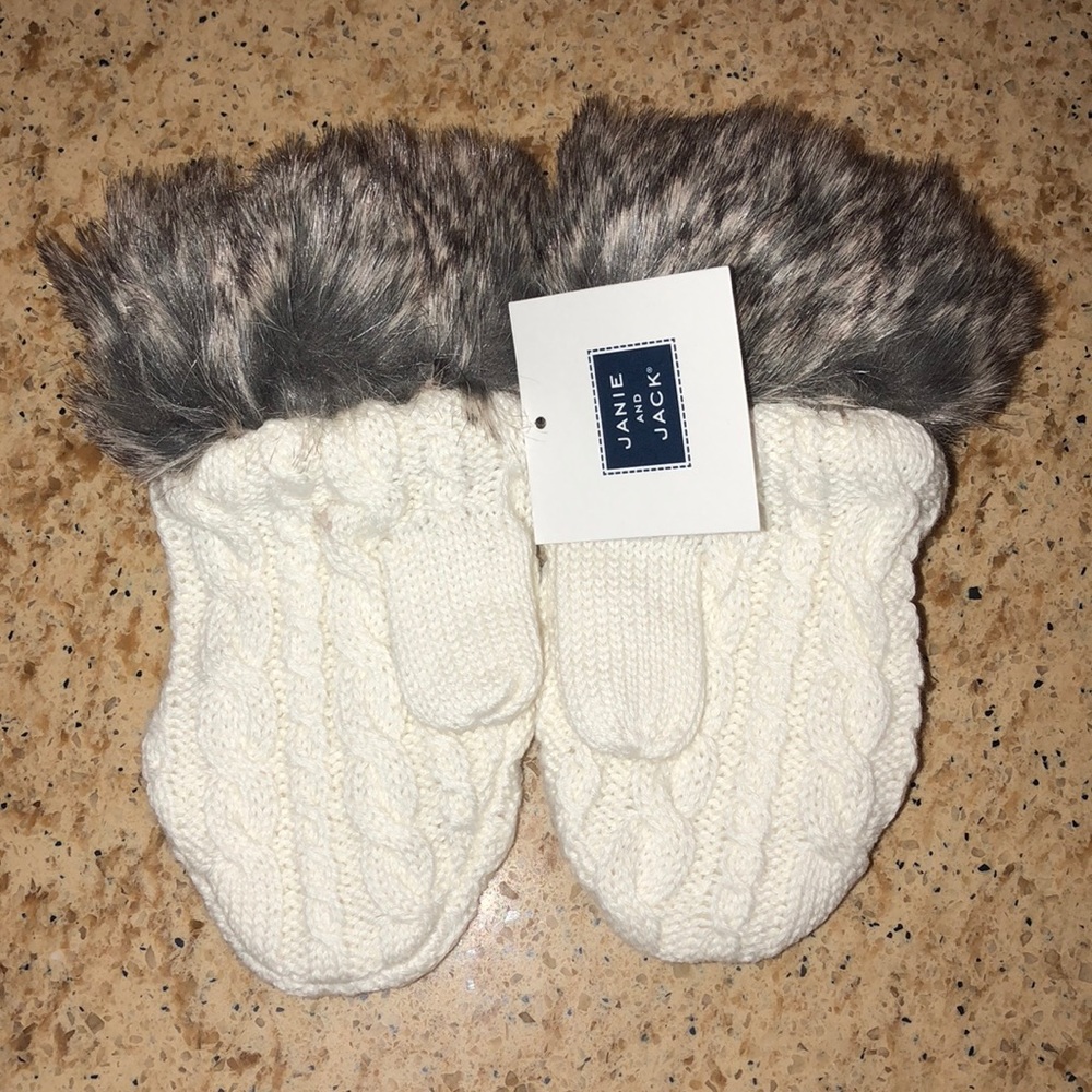 Janie and Jack White Fur Mittens